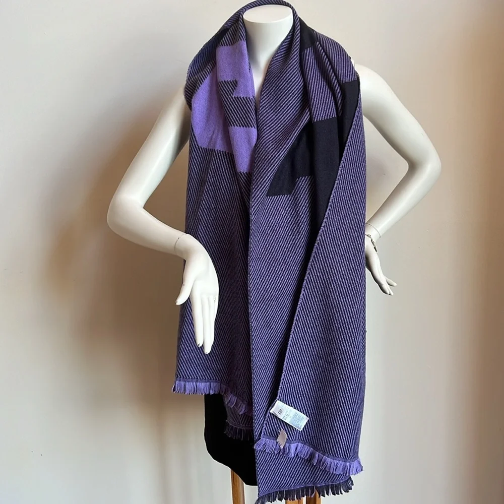 Gap scarf purple and black soft versatile NWT Viking colors!
